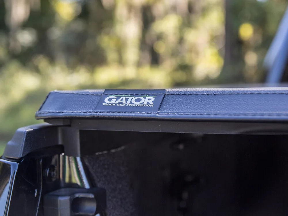 Gator Protection Hybrid Hard Folding Vinyl Tonneau Truck Bed Protection 2014-2018 Chevy Silverado GMC Sierra 8 ft Bed