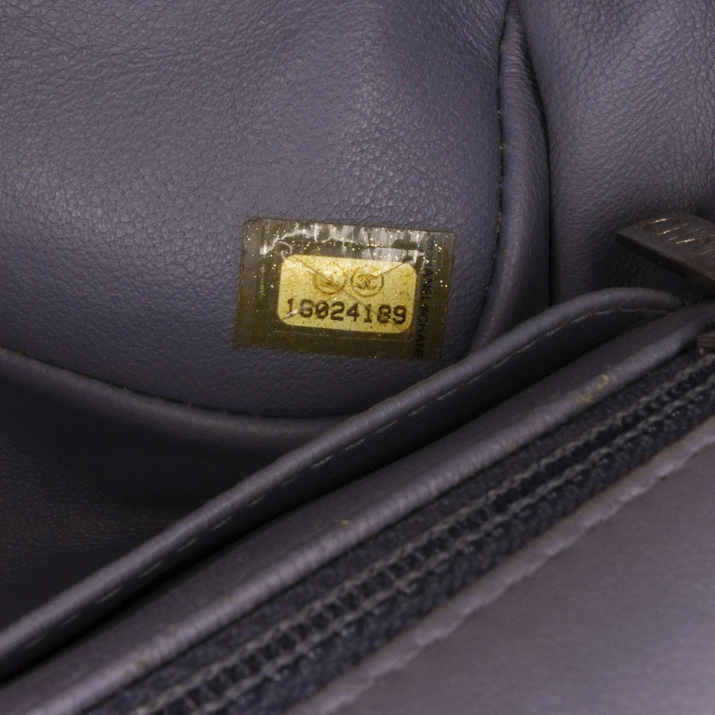 Pre-Owned Authenticated Chanel Mini Classic Lambskin Rectangular Single Flap Leather Gray Crossbody Bag Unisex (Fair)