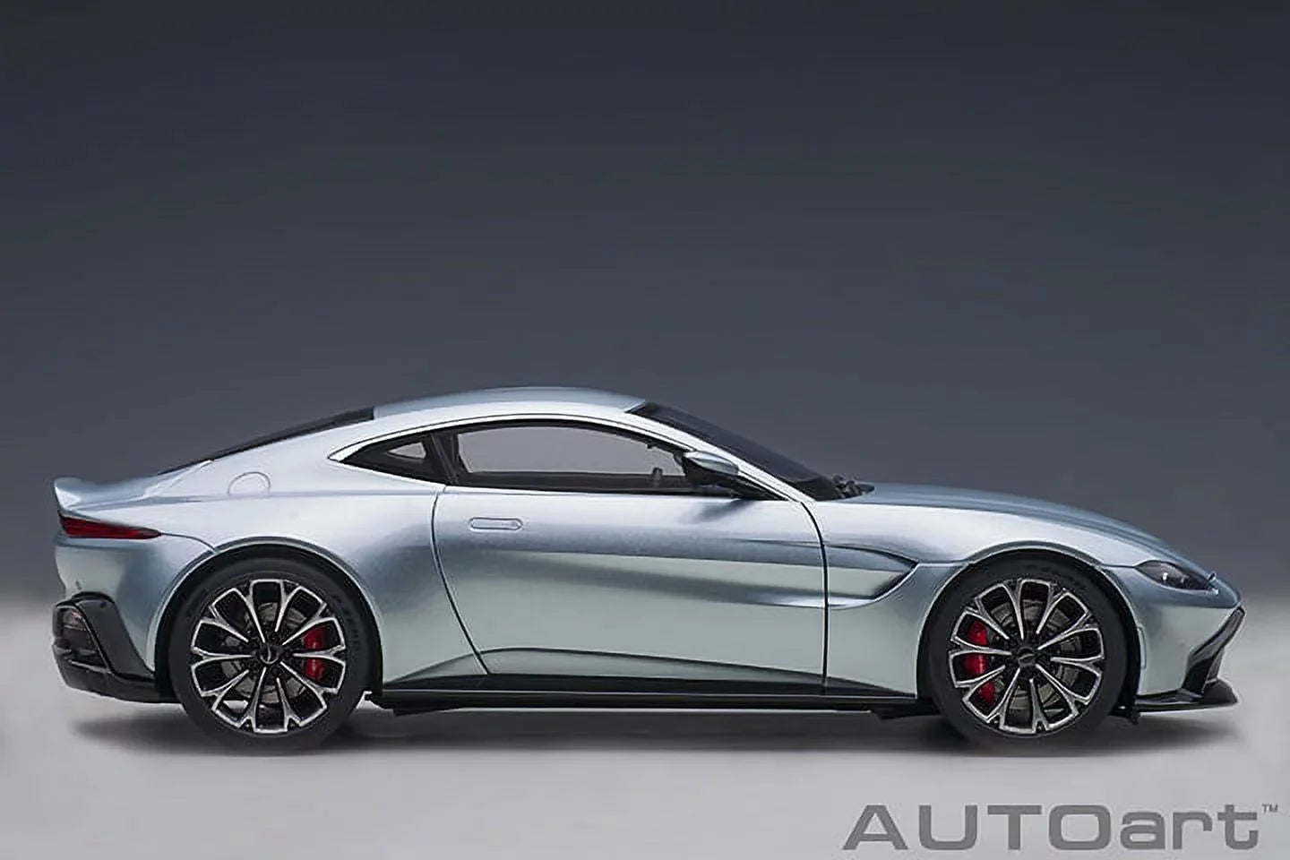 2019 Aston Martin Vantage in Silver in 1:18 Scale by AUTOart