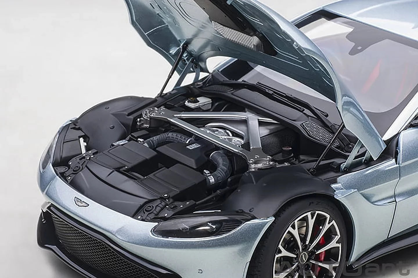 2019 Aston Martin Vantage in Silver in 1:18 Scale by AUTOart