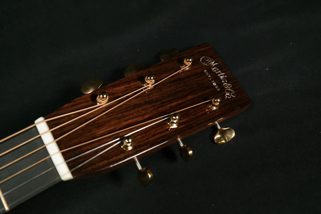 Martin Guitar D-28E Modern Deluxe Acoustic-Electric Guitar with Hardshell Gig Case, Sitka Spruce and East Indian Rosewood Construction, D-14 Fret and Vintage Deluxe Neck Shape 109