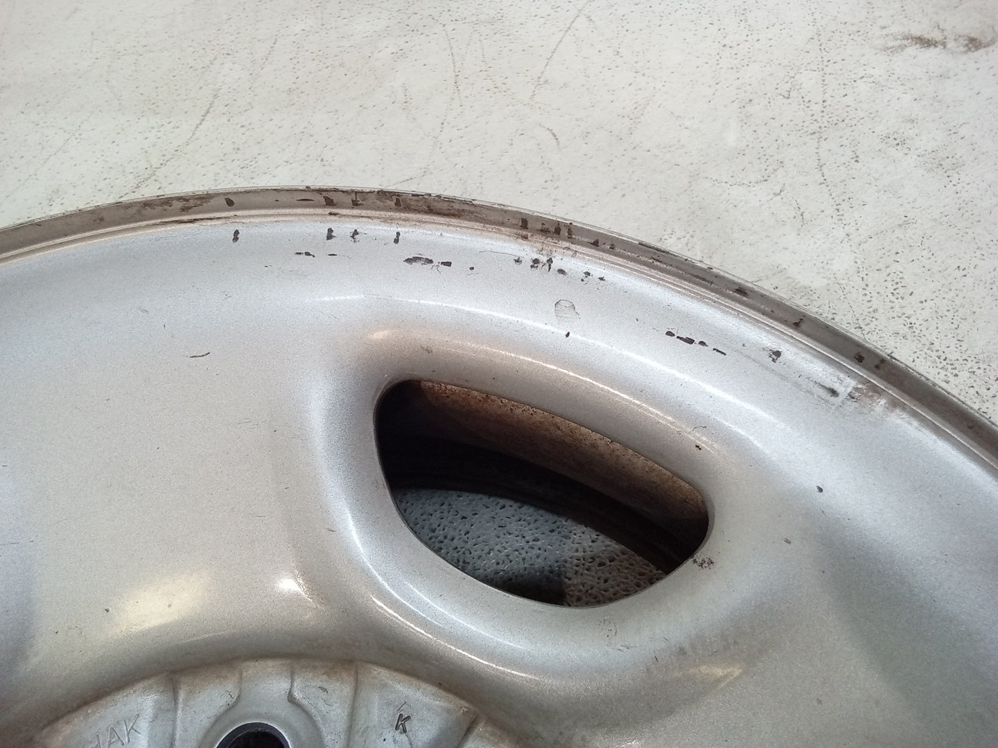 Pre-Owned 2019 Chevrolet Express 2500 Van 16X6.5 Wheel Single Steel Rim 8 Lugs OEM (Good)