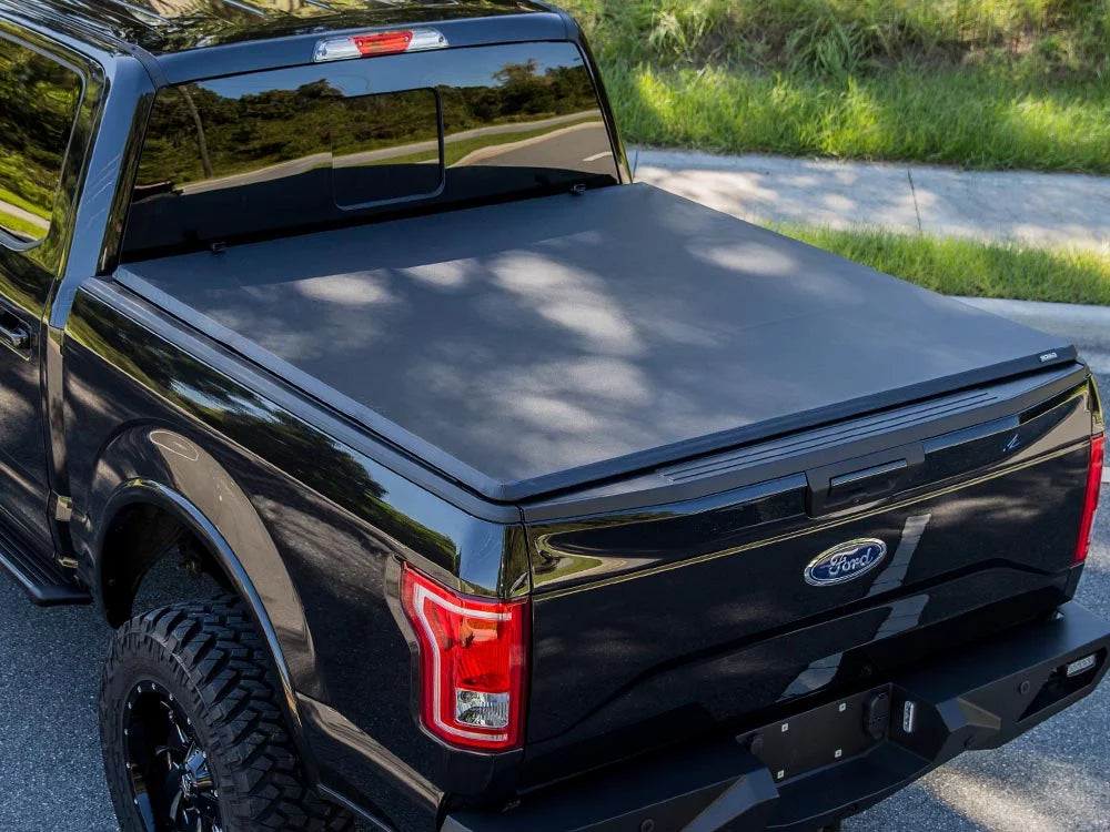 Gator Protection Hybrid Hard Folding Vinyl Tonneau Truck Bed Protection 2014-2018 Chevy Silverado GMC Sierra 8 ft Bed