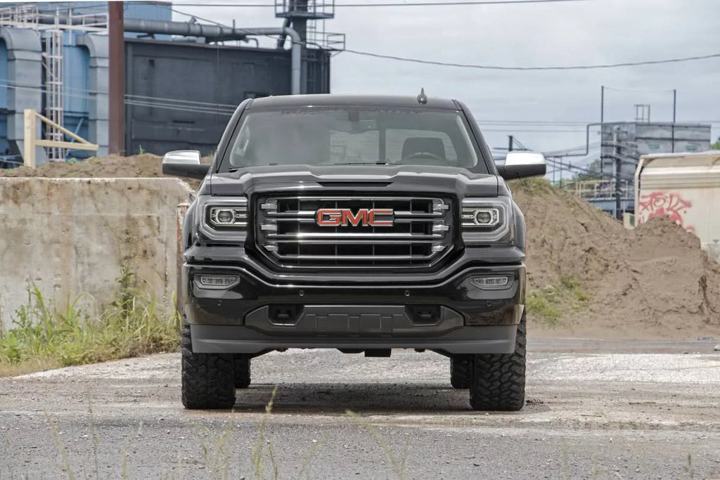 Rough Country 3.5" Lift Kit (fits) 2014-2018 Chevy Silverado GMC Sierra 1500 4WD | N3 Loaded Struts/Shocks | 19432
