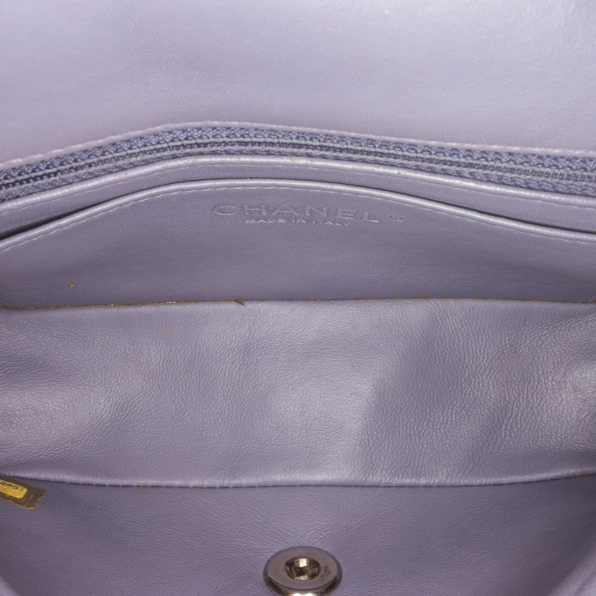 Pre-Owned Authenticated Chanel Mini Classic Lambskin Rectangular Single Flap Leather Gray Crossbody Bag Unisex (Fair)