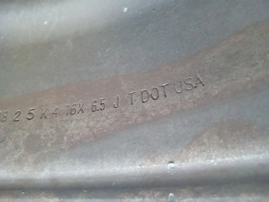 Pre-Owned 2019 Chevrolet Express 2500 Van 16X6.5 Wheel Single Steel Rim 8 Lugs OEM (Good)
