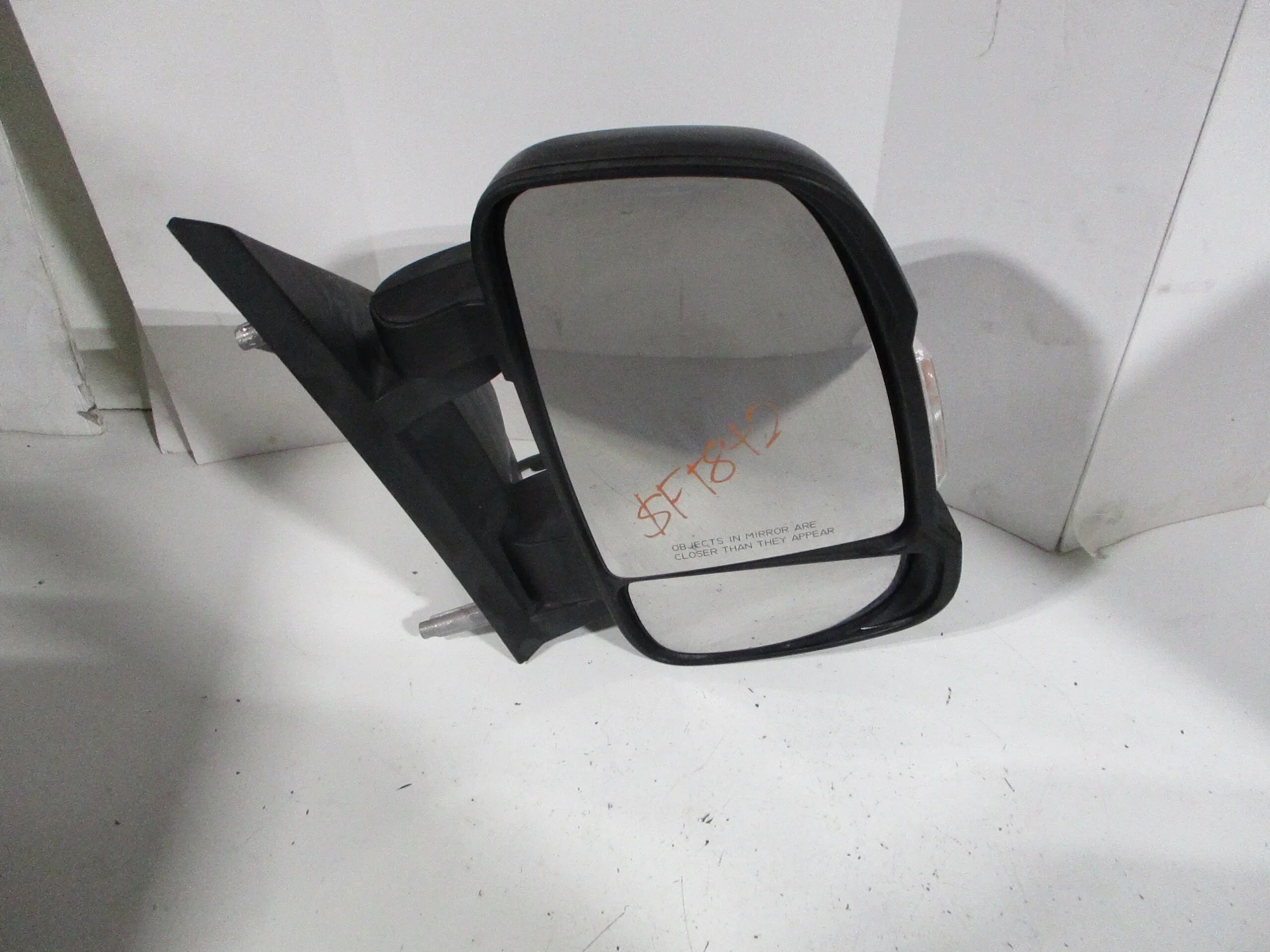 Pre-Owned 14-15 Dodge ProMaster Passenger RH Manual Fold Door Mirror OEM LKQ (Good)
